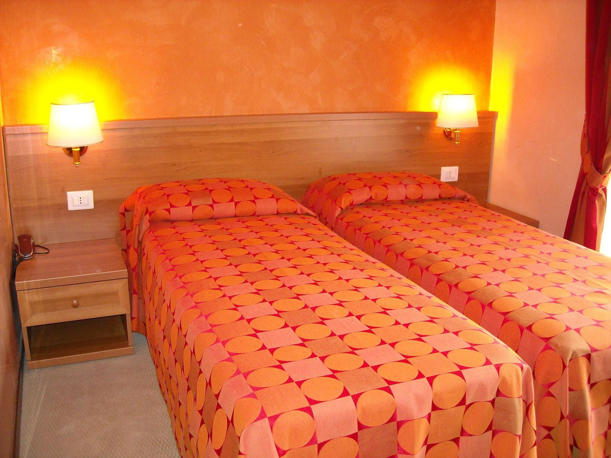 มอร์เฟียส รูม Bed & Breakfast โรม ภายนอก รูปภาพ