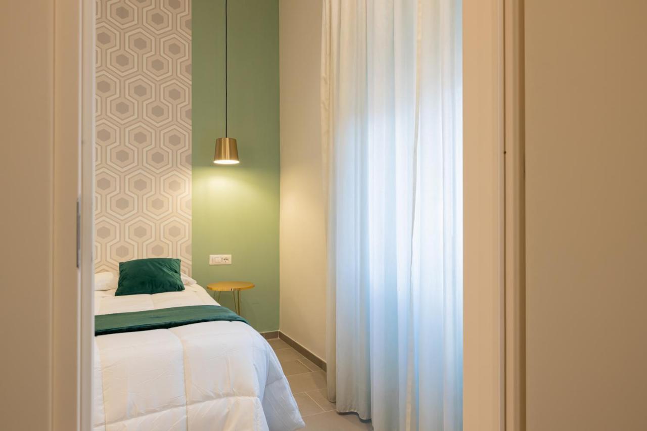 มอร์เฟียส รูม Bed & Breakfast โรม ภายนอก รูปภาพ