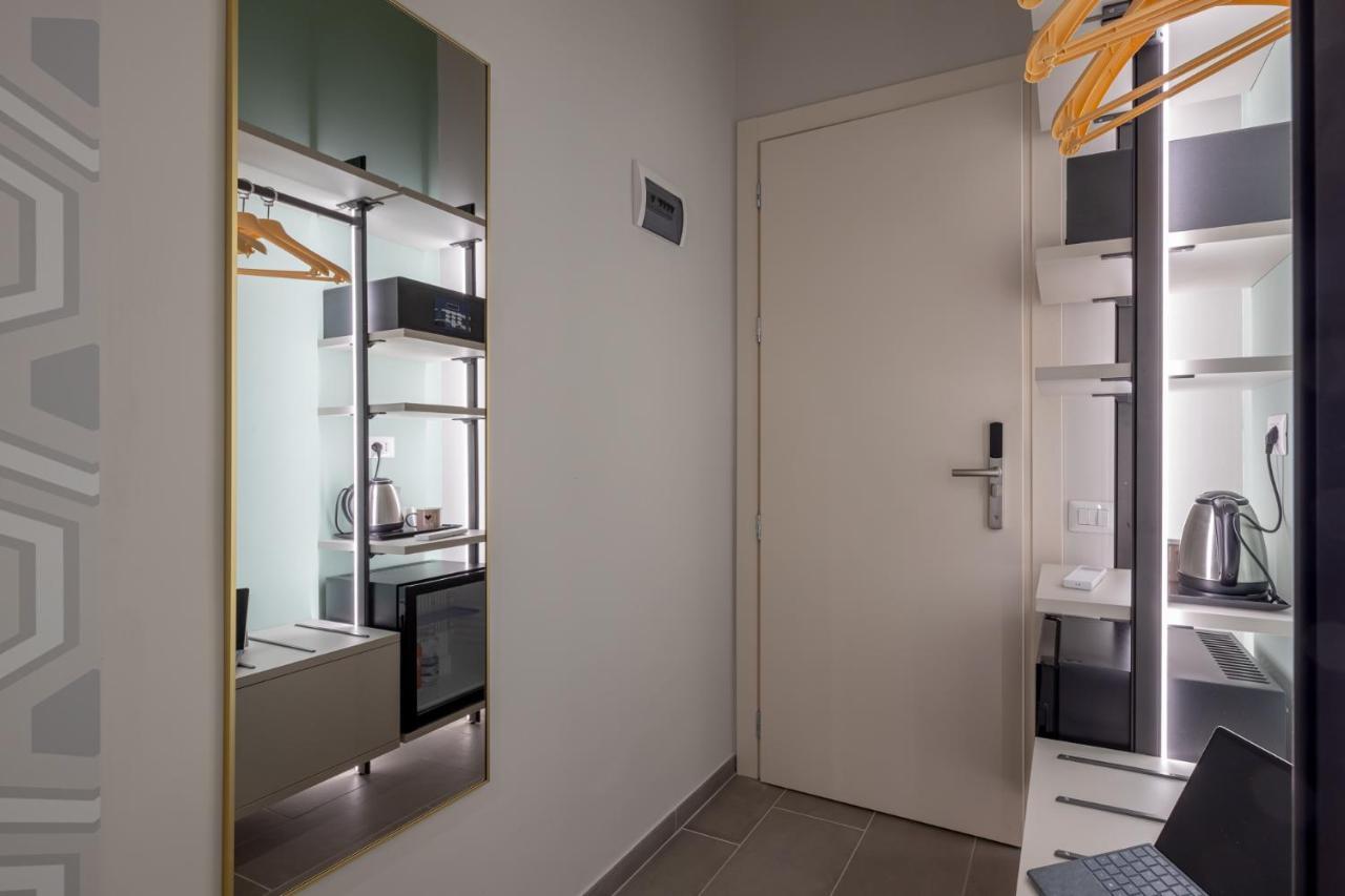 มอร์เฟียส รูม Bed & Breakfast โรม ภายนอก รูปภาพ