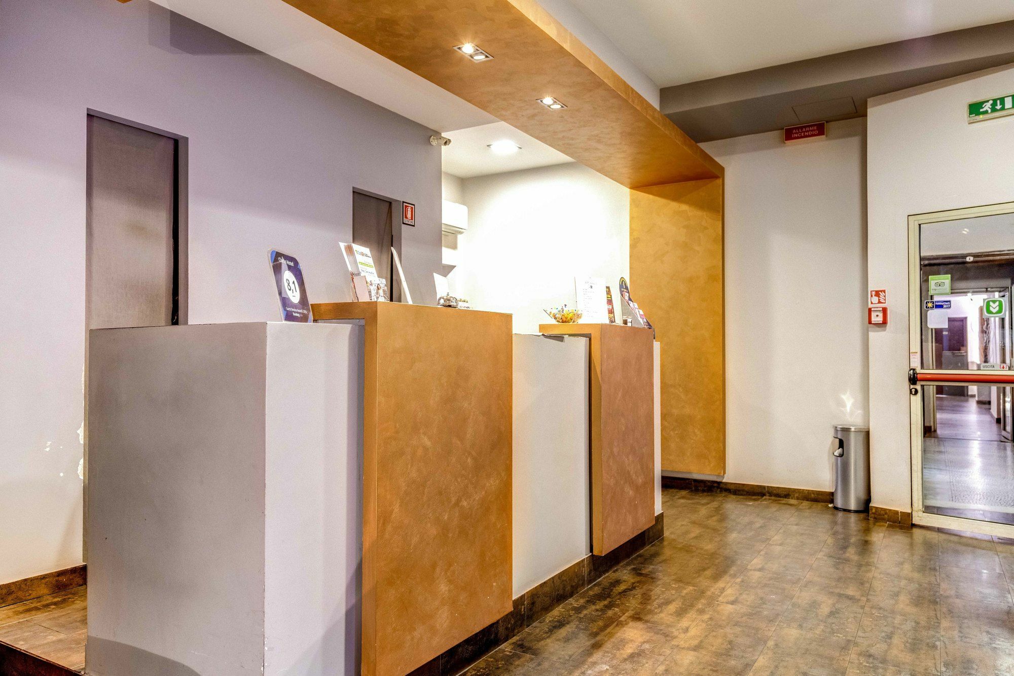 มอร์เฟียส รูม Bed & Breakfast โรม ภายนอก รูปภาพ